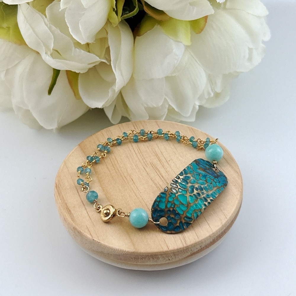Turquoise Ocean Aquamarine Gold Beaded Bracelet